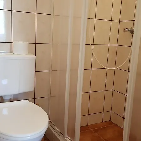 Guest house Wynajem Pokoi *