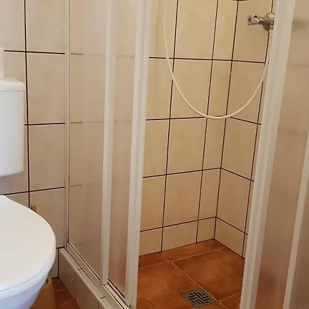 Guest house Wynajem Pokoi *