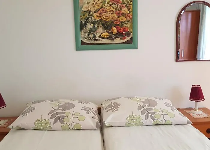 Wynajem Pokoi Pensjonat *